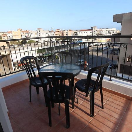 Amelia Two Bedroom Apartment - 202 Paphos Bagian luar foto