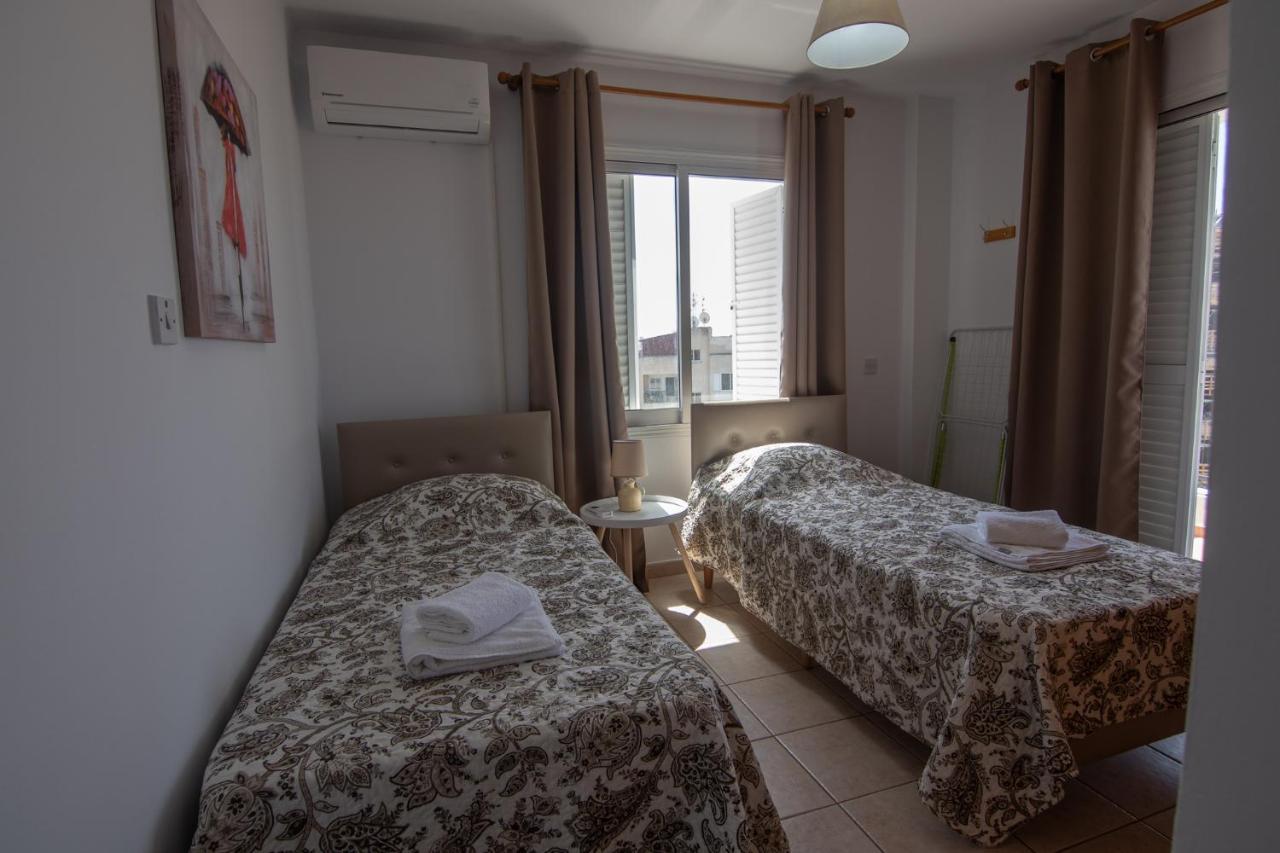 Amelia Two Bedroom Apartment - 202 Paphos Bagian luar foto