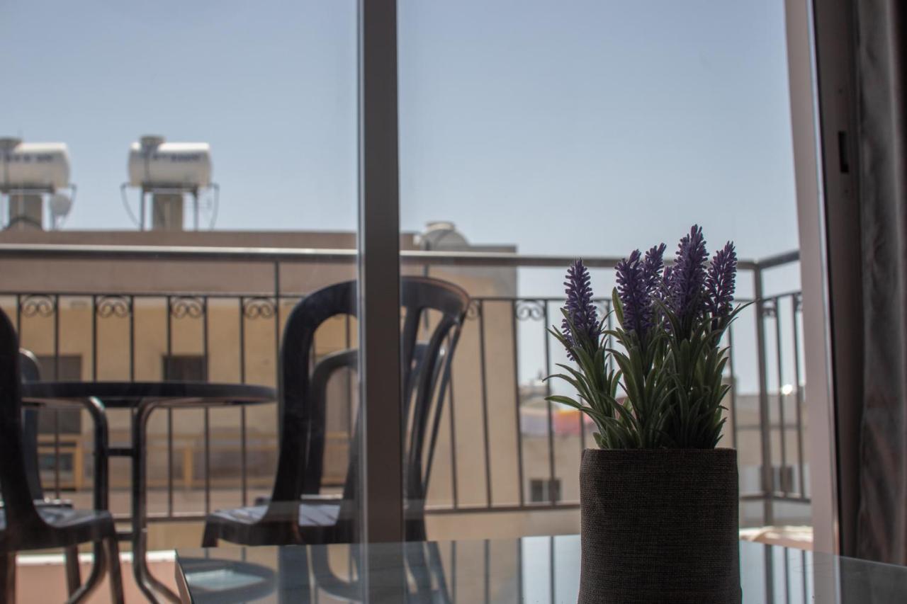 Amelia Two Bedroom Apartment - 202 Paphos Bagian luar foto